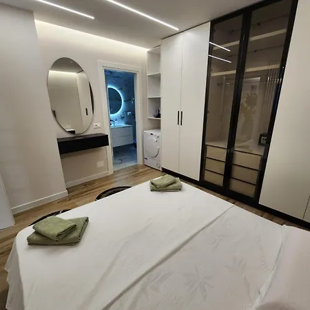 Orange Center Apartment *