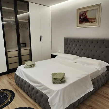 Orange Center 地拉那