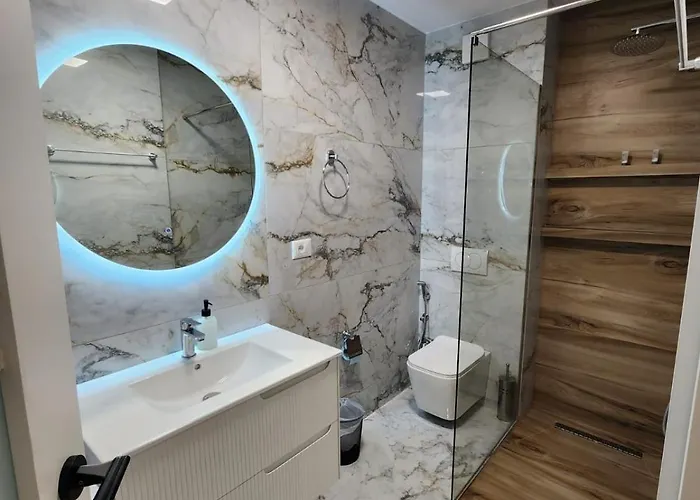 Orange Center * 地拉那